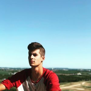 Meet your Posher, Kerk